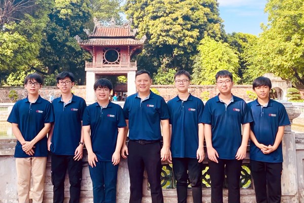 6/6 học sinh Việt Nam đều đoạt giải Olympic Toán học quốc tế 2022 - Anh 1