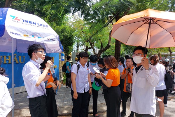 Đà Nẵng: Hỗ trợ học phí cho trẻ em mầm non và học sinh phổ thông - Anh 1