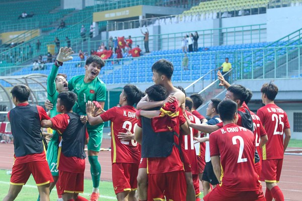 Thắng Thái Lan, U19 Việt Nam giành HCĐ Đông Nam Á - Anh 2
