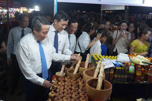 Hội chợ Thương mại quốc tế khu vực tiểu vùng Mekong mở rộng tại Quảng Trị - Anh 1