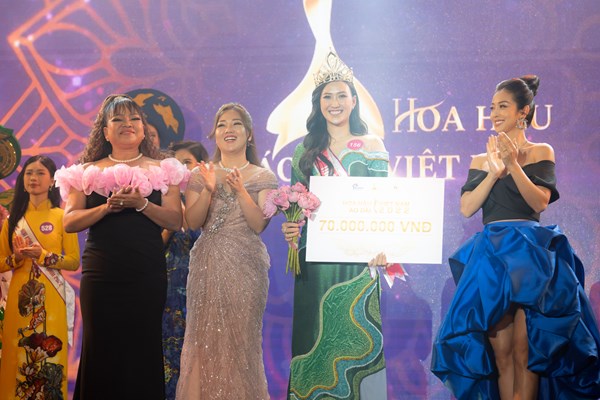 Người đẹp đến từ Tuyên Quang đăng quang Hoa hậu Áo dài Việt Nam 2022 - Anh 1