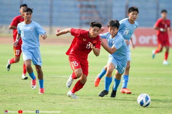 U16 Việt Nam khởi đầu thuận lợi tại giải Đông Nam Á - Anh 1