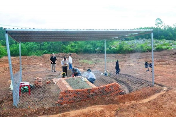 Triển khai dự án bãi đỗ xe tham quan lăng Tự Đức- Đồng Khánh sau 5 năm tạm dừng - Anh 1