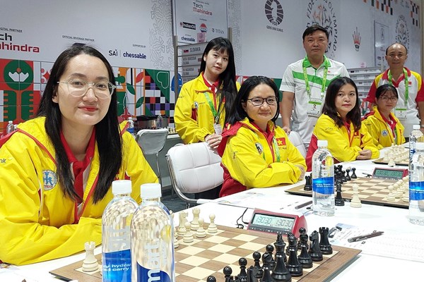 Tuyển cờ vua nữ Việt Nam thắng trận thứ tư tại Olympiad 2022 - Anh 1
