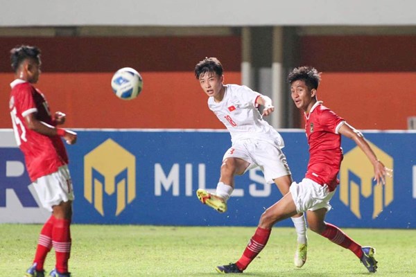 U16 Việt Nam thua ngược đáng tiếc trước Indonesia - Anh 1