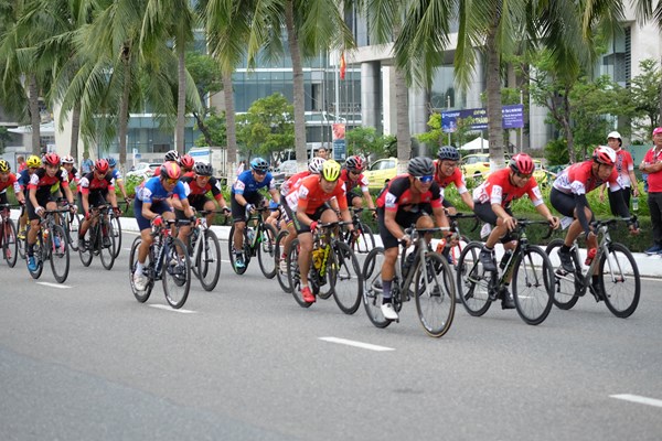 Đà Nẵng: Giải đua xe đạp phong trào mở rộng - Anh 1