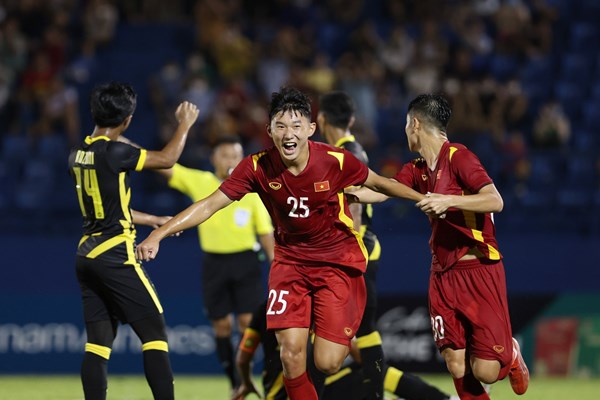 U19 Việt Nam vào chung kết giải Quốc tế ở Bình Dương - Anh 1