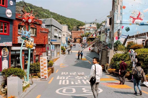 Lạc lối ở làng văn hoá Gamcheon- Santorini của Hàn Quốc - Anh 2