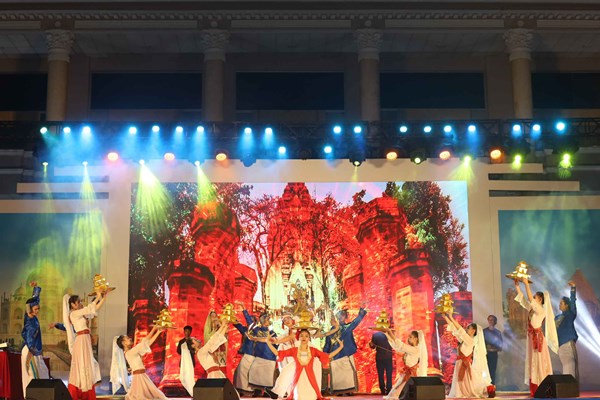 Chương trình nghệ thuật tại Lễ hội Namaste Việt Nam 2022 - Anh 1