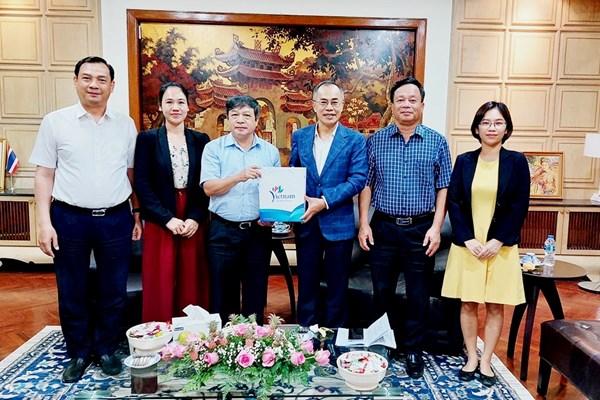 Bộ VHTTDL quan tâm, hỗ trợ cộng đồng người Việt Nam tại Thái Lan quảng bá văn hóa truyền thống - Anh 3