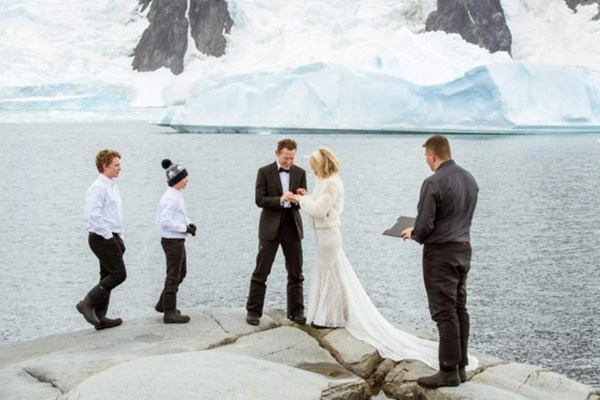 Đám cưới ở Nam Cực - Anh 2