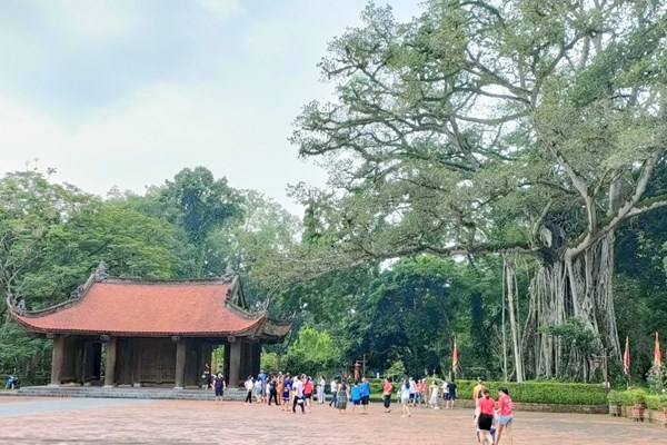 Di sản Thành nhà Hồ, Lam Kinh của xứ Thanh thu hút khách du lịch dịp lễ 2.9 - Anh 3