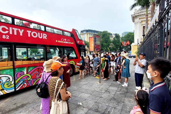 Hơn 420.000 lượt khách tới Hà Nội dịp lễ 2.9 - Anh 6