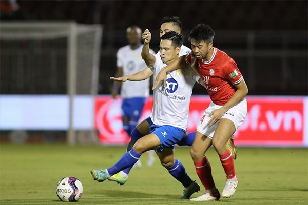Vòng 15 V.League 2022: TP.HCM thua Nam Định trong trận “chung kết ngược” - Anh 1