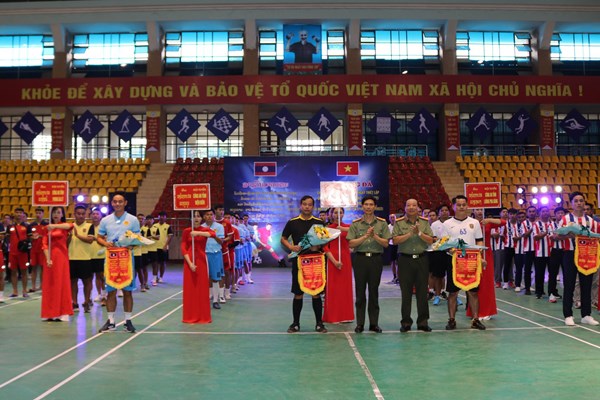 Điện Biên: Giải bóng đá chào mừng kỷ niệm 60 năm quan hệ Việt Nam - Lào - Anh 1