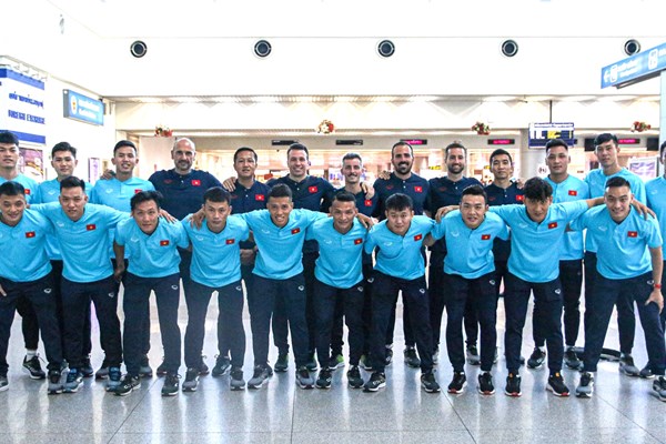 Tuyển Futsal Việt Nam lên đường dự giải quốc tế ở Thái Lan - Anh 1