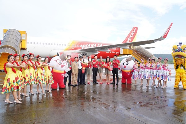 Tiếp tục mở rộng mạng bay đến Ấn Độ, Vietjet khai trương hai đường bay mới kết nối Phú Quốc với New Delhi, Mumbai - Anh 7