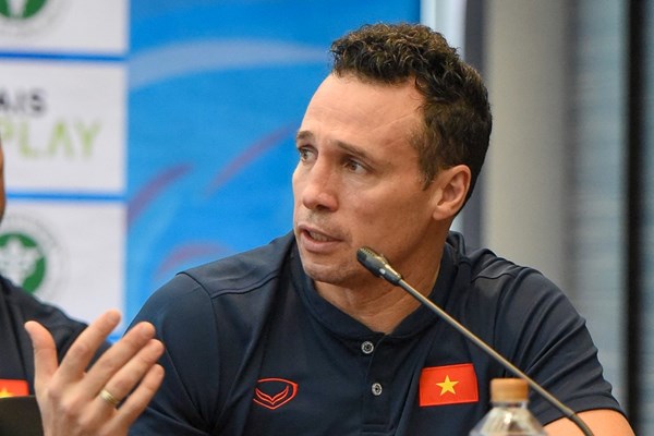 HLV tuyển Futsal Việt Nam: Chúng tôi cố gắng vào bán kết - Anh 1