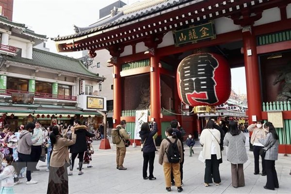 Nhật Bản dự định bỏ yêu cầu đối với thị thực du lịch - Anh 1