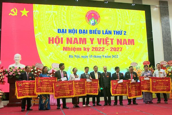 Đề xuất đổi tên Hội Nam y thành Hội Y dược học cổ truyền Việt Nam - Anh 2