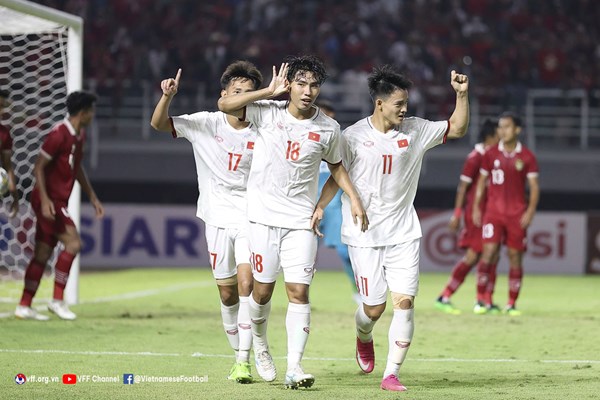 U20 Việt Nam giành vé tham dự Vòng chung kết U20 châu Á 2023 - Anh 1