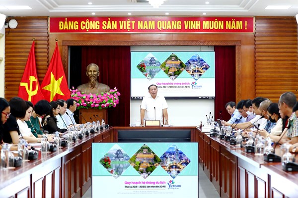 Bộ trưởng Nguyễn Văn Hùng: Quy hoạch phải làm rõ đóng góp của ngành Du lịch với nền kinh tế - Anh 1