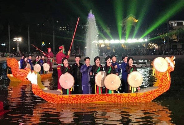 Bắc Ninh: Bảo tồn, phát huy giá trị di sản văn hóa gắn với phát triển du lịch - Anh 1