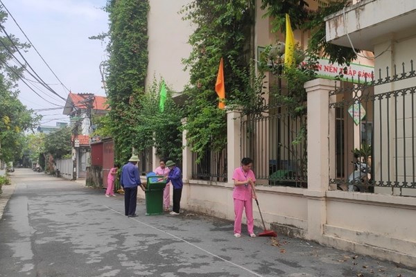 Hà Nội: Các trường học huyện Thanh Trì ra quân phòng, chống dịch sốt xuất huyết - Anh 5