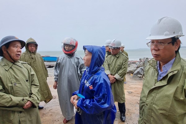 Quảng Ngãi: Tập trung công tác ứng phó bão số 4, đảm bảo an toàn cho người dân - Anh 4