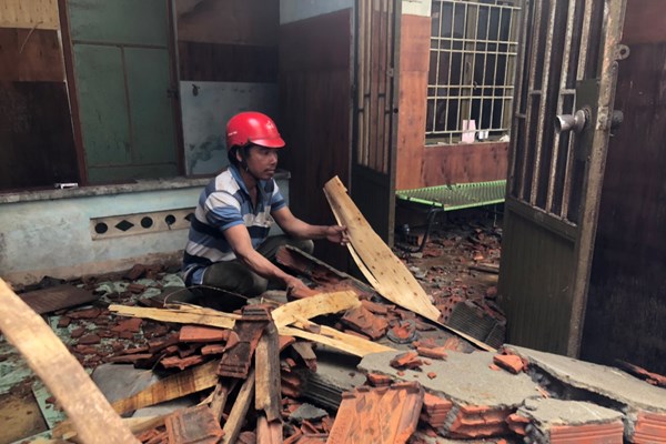 Quảng Ngãi: Huyện đảo Lý Sơn và Bình Sơn thiệt hại nặng sau bão - Anh 3