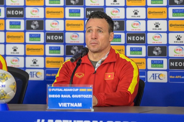 HLV tuyển Futsal Việt Nam chờ đợi trận đấu với Nhật Bản - Anh 1