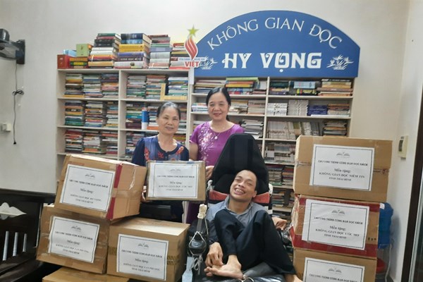 “Cùng bạn đọc sách, nâng tầm trí tuệ Việt”: 3 năm, một hành trình - Anh 2