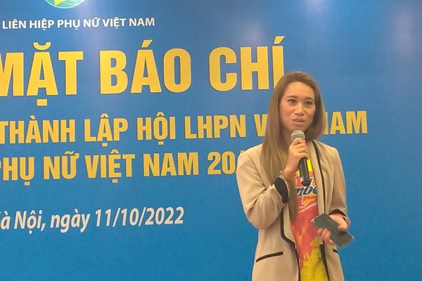 VĐV Vũ Phương Thanh nhận Bằng khen của Hội LHPN Việt Nam - Anh 2