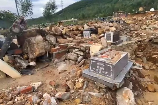 Đà Nẵng khẩn trương khắc phục sạt lở ở Nghĩa trang Hòa Sơn - Anh 2