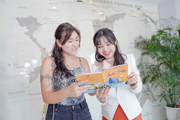 Đà Nẵng: Hỗ trợ khách trong hành trình du lịch - Anh 1