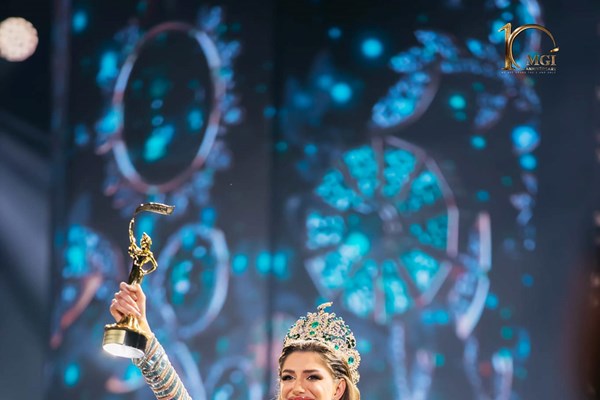 Người đẹp Brazil đăng quang Hoa hậu Hoà bình quốc tế 2022 - Anh 8