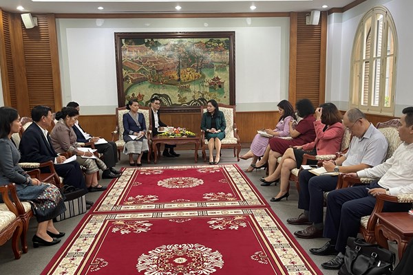 Việt Nam – Lào đẩy mạnh hợp tác trong lĩnh vực thư viện - Anh 2