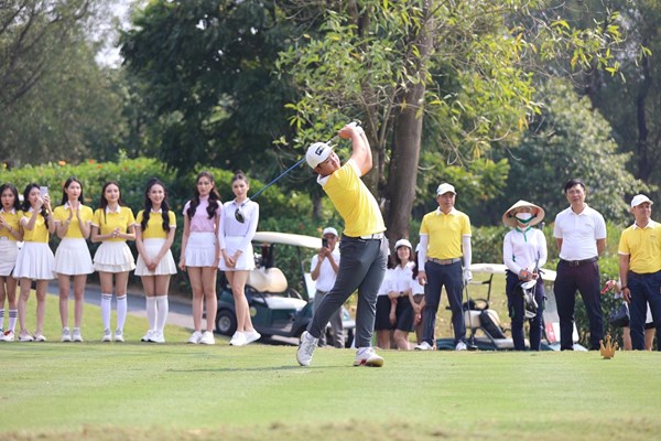 200 golfer tranh tài tại Tiền Phong Golf Championship - Anh 2