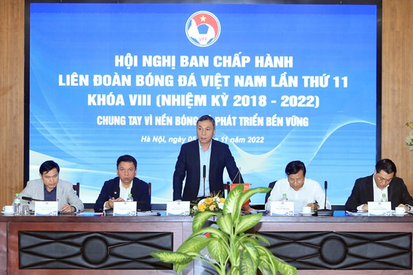 Mỗi CLB V.League sẽ được đăng ký 1 cầu thủ nước ngoài gốc Việt - Anh 1