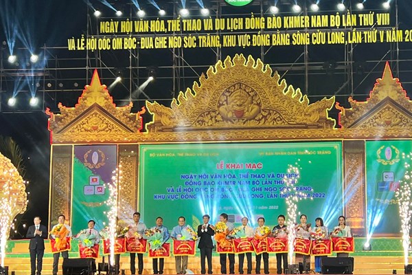 Quang ba, lan toa cac gia tri van hoa truyen thong Khmer Nam Bo - Anh 4