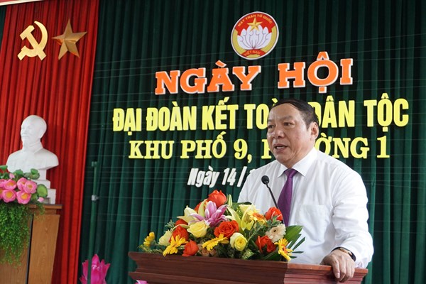 Bộ trưởng Nguyễn Văn Hùng dự Ngày hội Đại đoàn kết toàn dân tộc - Anh 1