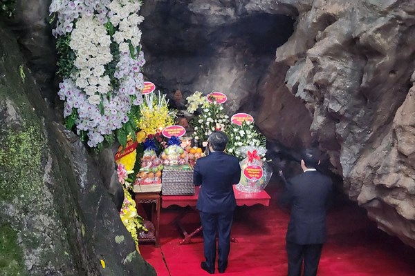 Quảng Bình: Tưởng niệm 50 năm ngày hy sinh các anh hùng liệt sĩ tại hang Tám Cô - Anh 3