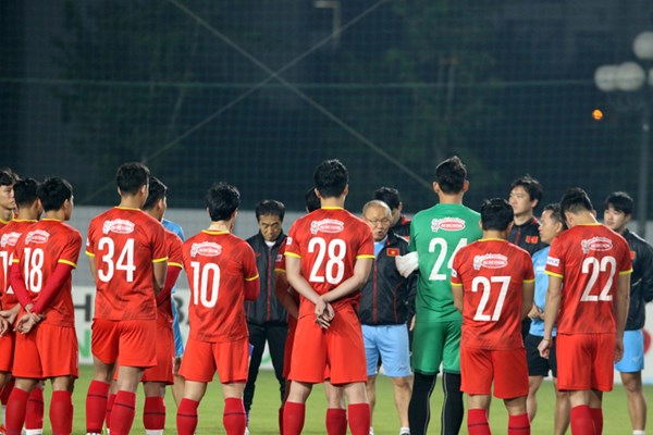 Tuyển Việt Nam tập trung 31 cầu thủ chuẩn bị cho AFF Cup 2022 - Anh 1