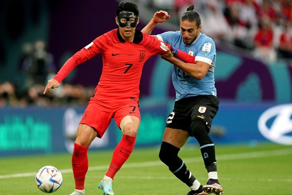 Tuyển Hàn Quốc xuất sắc giành 1 điểm trước Uruguay - Anh 1