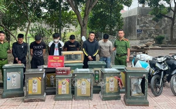 Bắt 6 đối tượng chuyên trộm cắp tài sản ở đền, chùa tại Nghệ An, Hà Tĩnh - Anh 1
