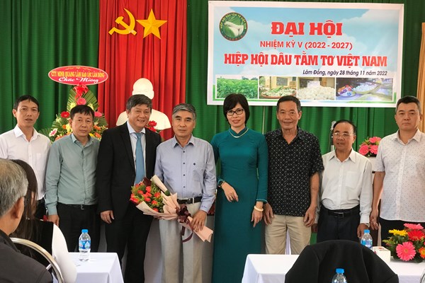 Xây dựng thương hiệu dâu tằm tơ Việt Nam - Anh 1