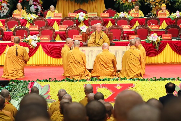 Suy tôn Trưởng lão Hòa thượng Thích Trí Quảng lên ngôi Pháp chủ Giáo hội Phật giáo Việt Nam - Anh 4