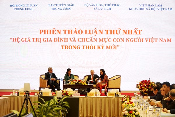 Hệ giá trị gia đình và chuẩn mực con người Việt Nam trong thời kỳ mới - Anh 7