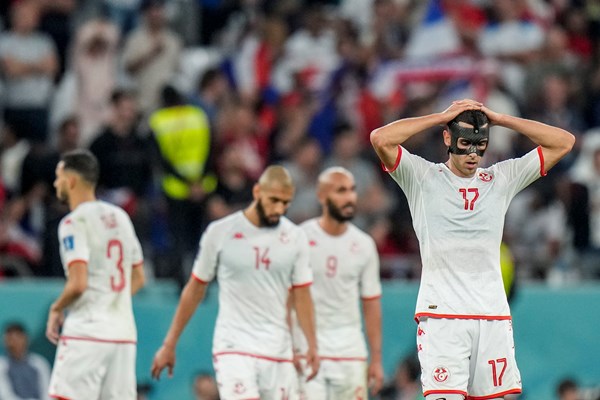World Cup 2022: Thắng nhà vô địch Pháp, Tunisia vẫn bị loại - Anh 2