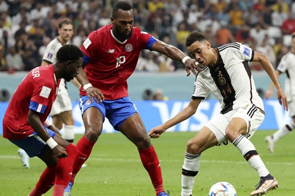 Thắng Costa Rica, tuyển Đức vẫn bị loại từ vòng bảng - Anh 1